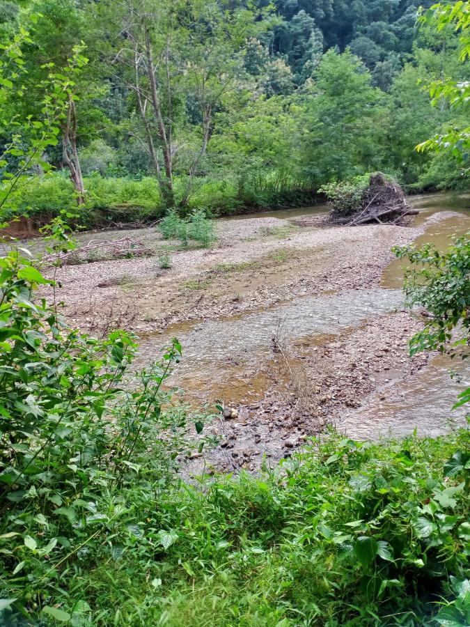 Campingsite Swimming Pool Ban Nongkham Buitenkant foto