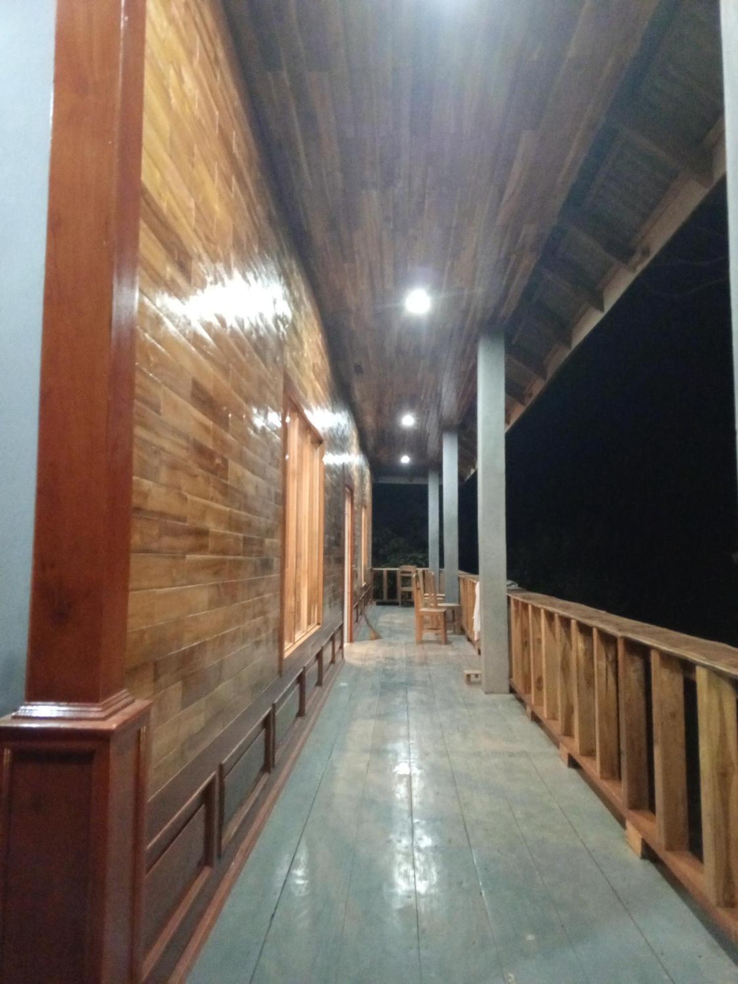 Campingsite Swimming Pool Ban Nongkham Buitenkant foto